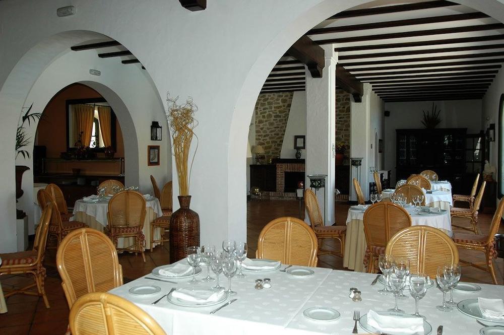Hostal Dona Lola Marina Zahara de los Atunes Zewnętrze zdjęcie